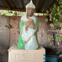 28 Inches Tall Plastic Blow Mold.