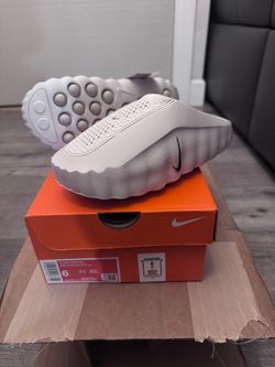 Nike Mind 001 Slides- Woman Size 6