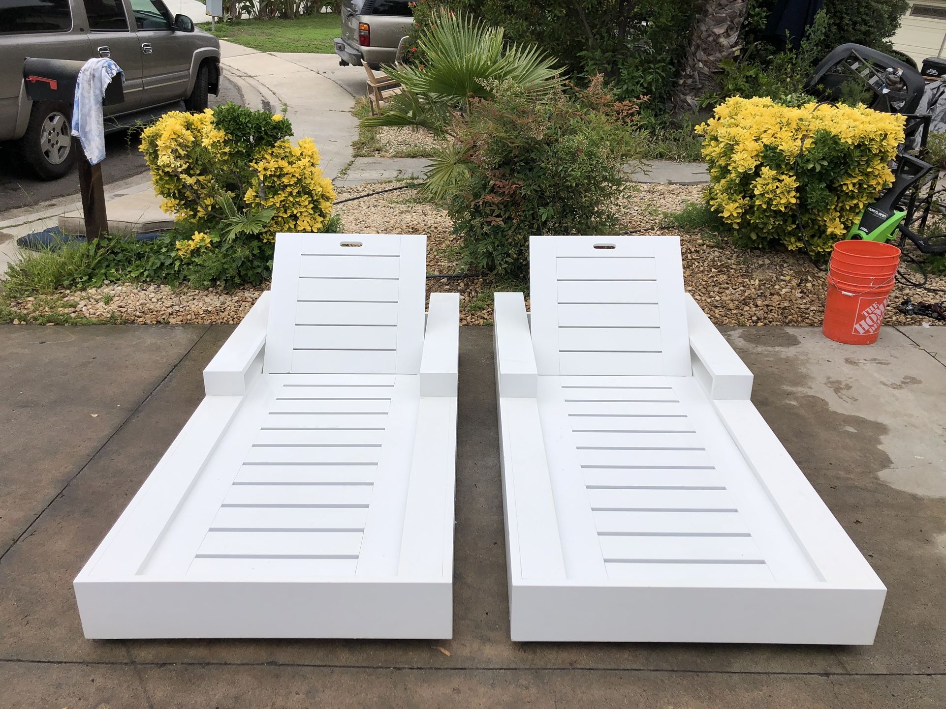 Restoration Hardware Marbella Chaise Loungers for Sale in San Diego, CA OfferUp