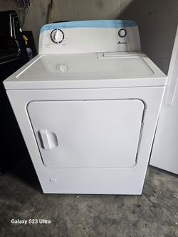 GAS DRYER AMANA LARGE CAPACITY NEW OPEN BOX