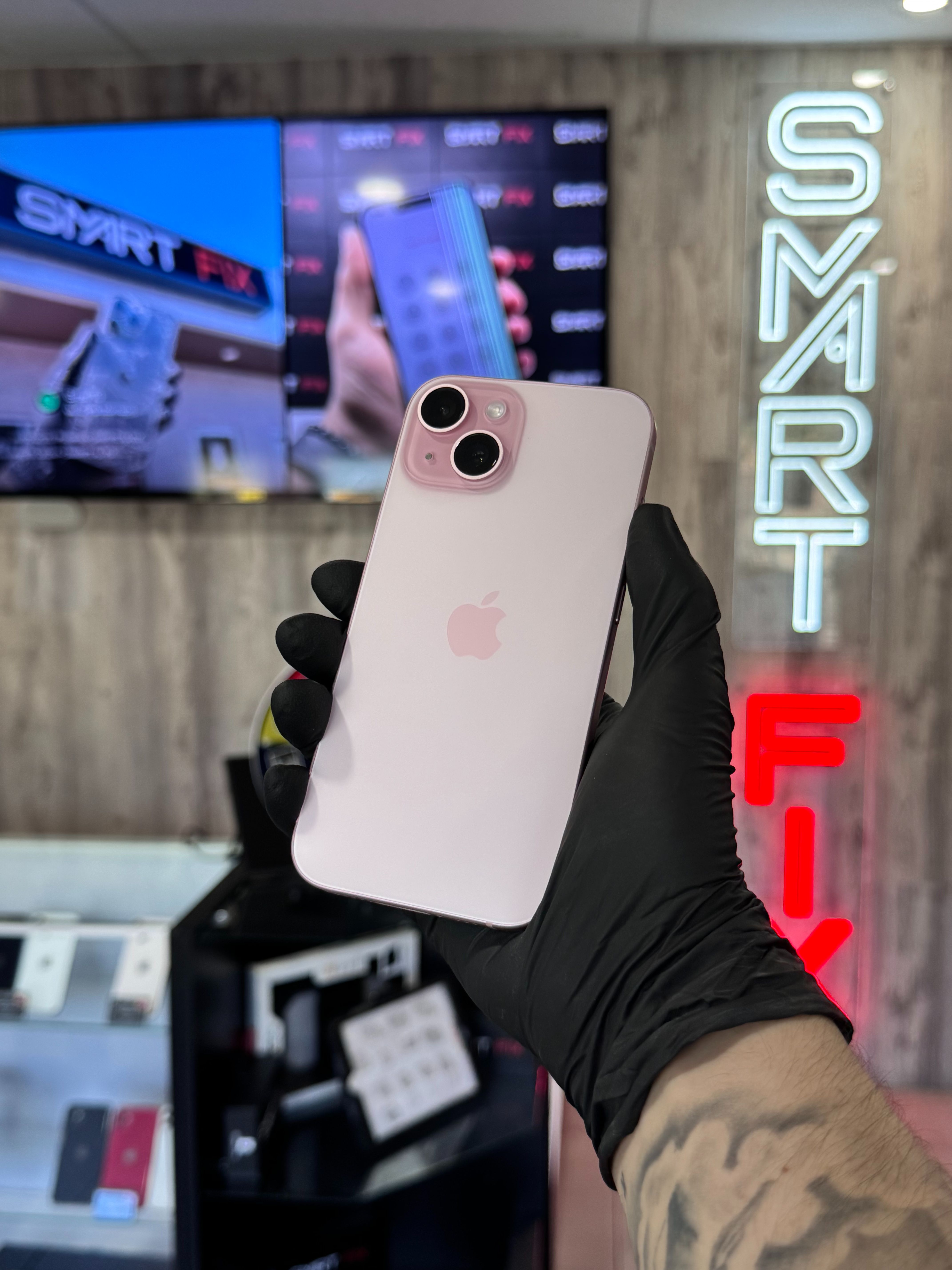 Apple iPhone 15 128 GB - Pink (Unlocked) + Warranty