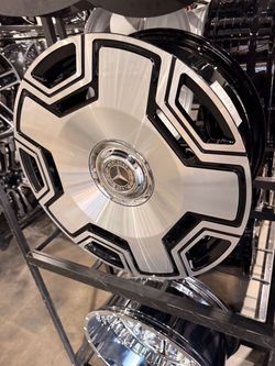 22s Mercedes wheels tires new with tires new