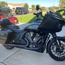 2022 Indian Dark Horse