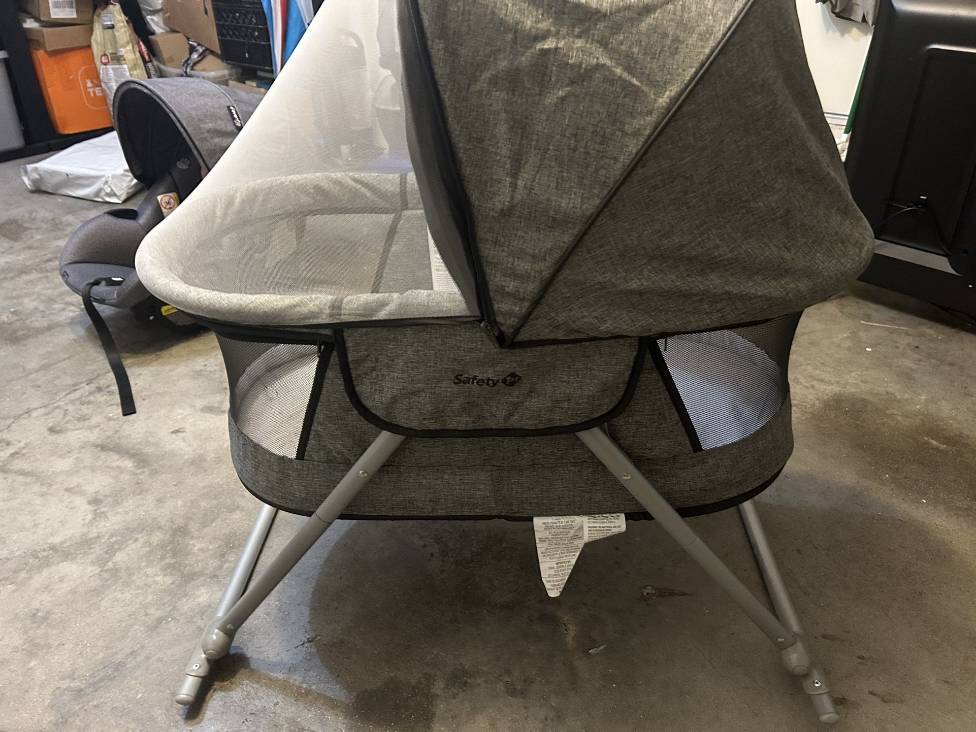 Safety First Travel Bassinet