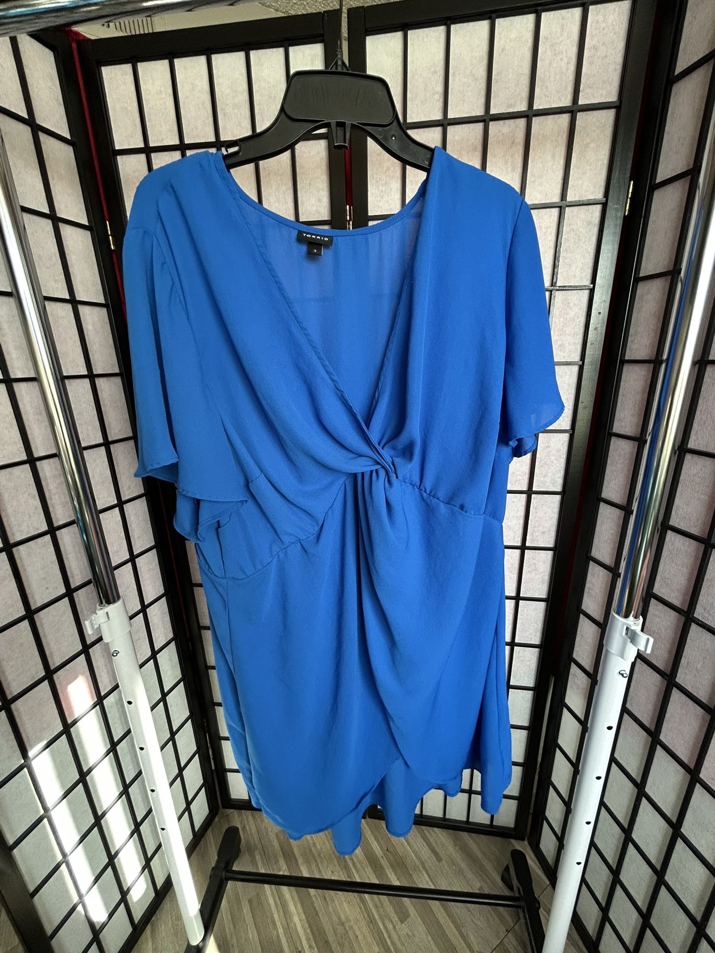 Torrid High Low V-neck Blouse