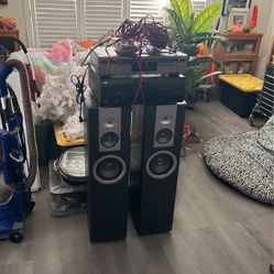 Home Stereo System 