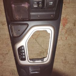 202@ Jeep Cherokee Limited Center Console Inverted W Accys
