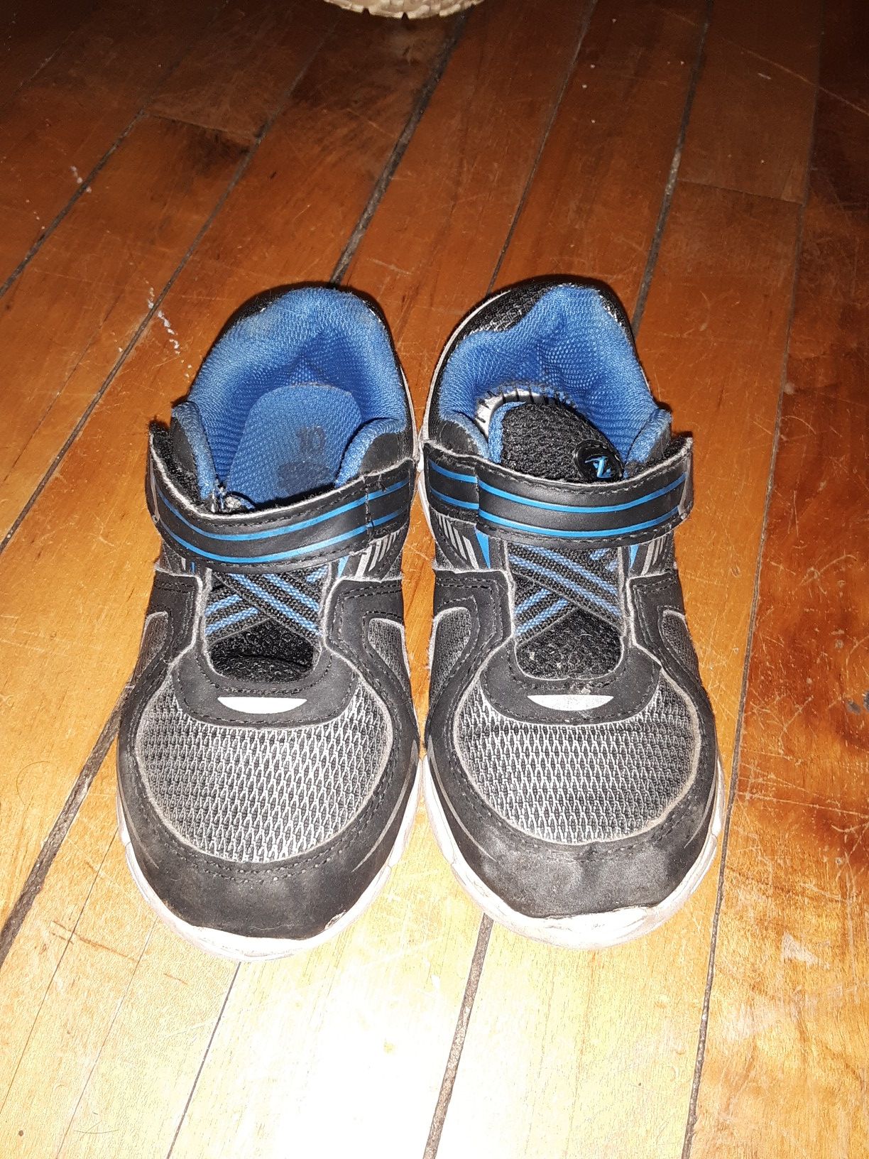 Toddler boy's shoes