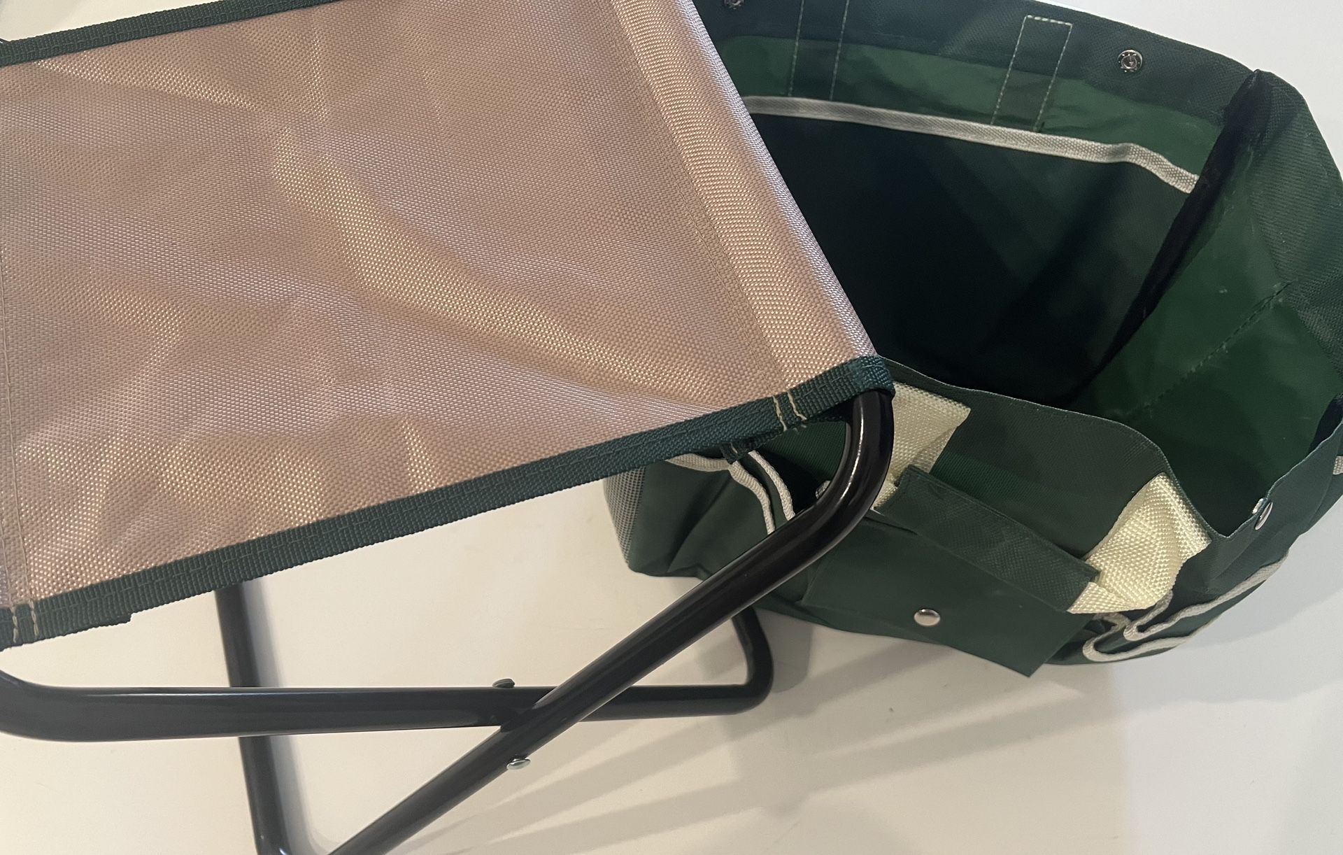 NEW Folding Garden Stool With Detachable Storage Bag