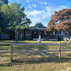 4 Bed 1 1/2 Ba
