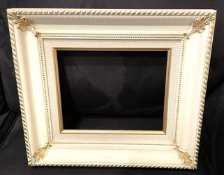 Vintage antique painting/picture frame 8" x 10"