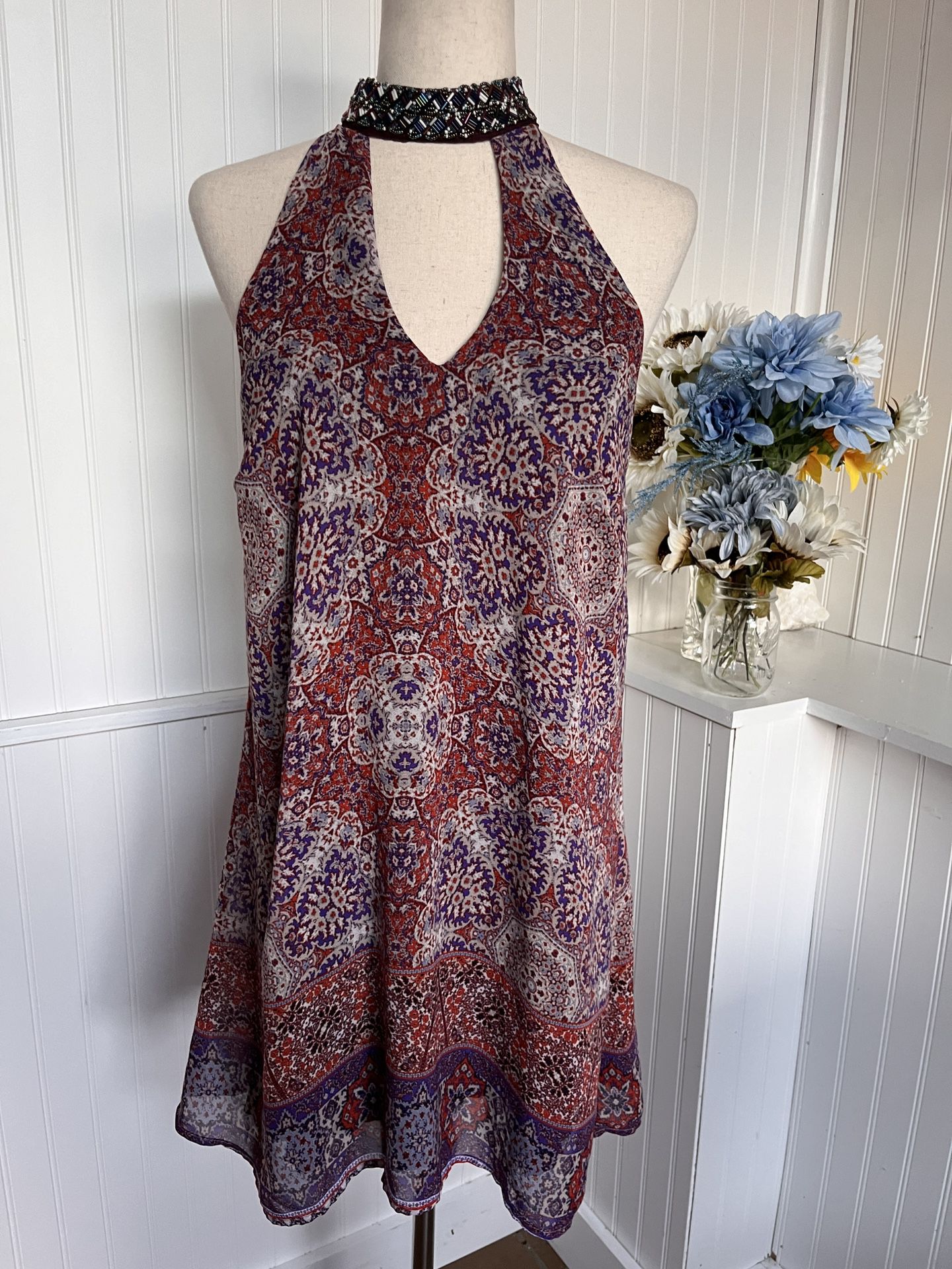 Bohemian Paisley Multicolored Beaded Choker Sleeveless Mini Dress Size: M Speechless