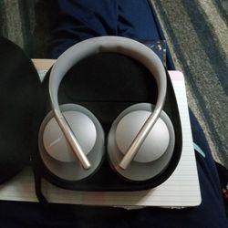 Bose 700  Noise Canceling  Wireless 