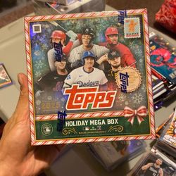 Topps MLB Holiday Mega Box