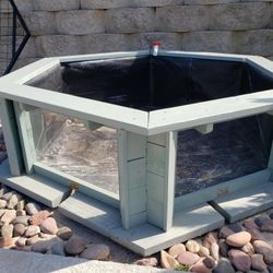 Outdoor Hexagon Pond