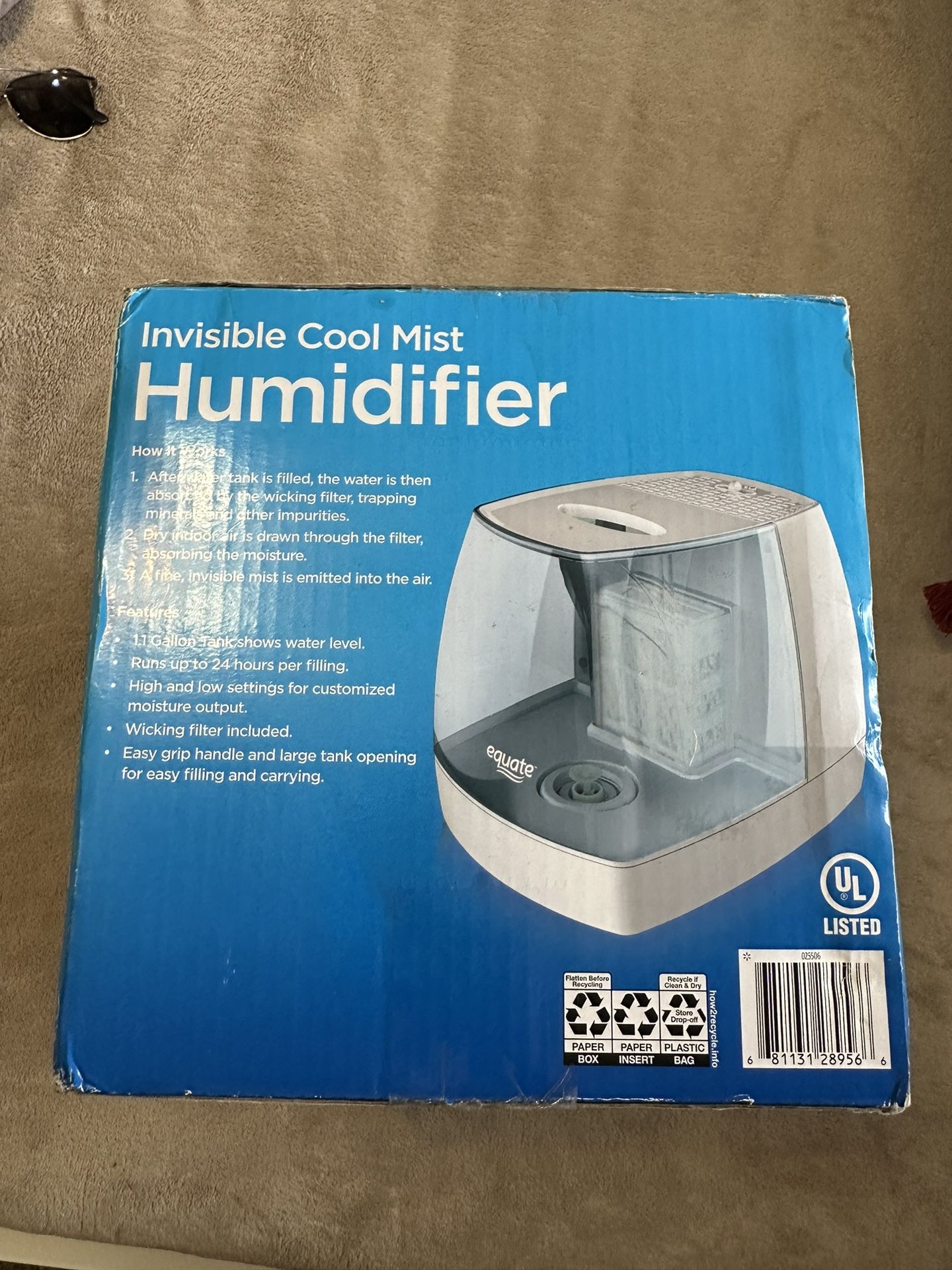Equate 1.1 Gallon 250 Sq ft Invisible Cool Mist Humidifier, White & Blue