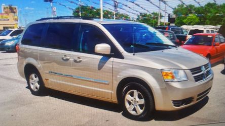 2008 Dodge Grand Caravan SXT Extended MiniVan 4dr