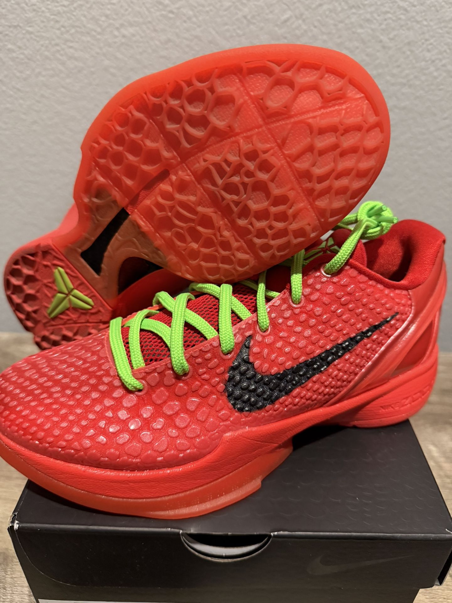 Nike Kobe 6 Reverse Grinch