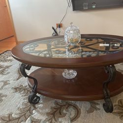 Coffee Table With 2 End Tables