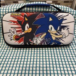 Numskull Sonic the Hedgehog Nintendo Switch carrying case.