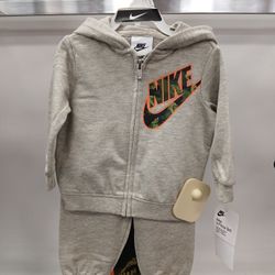 Nike Baby 2 Piece Outfit