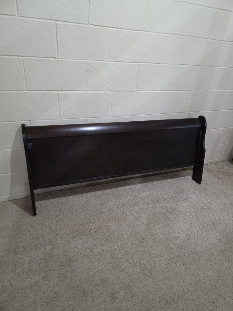 Queen Wooden Bedframe Set