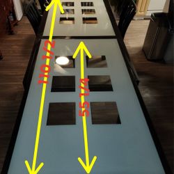 Expandable Dining Table 