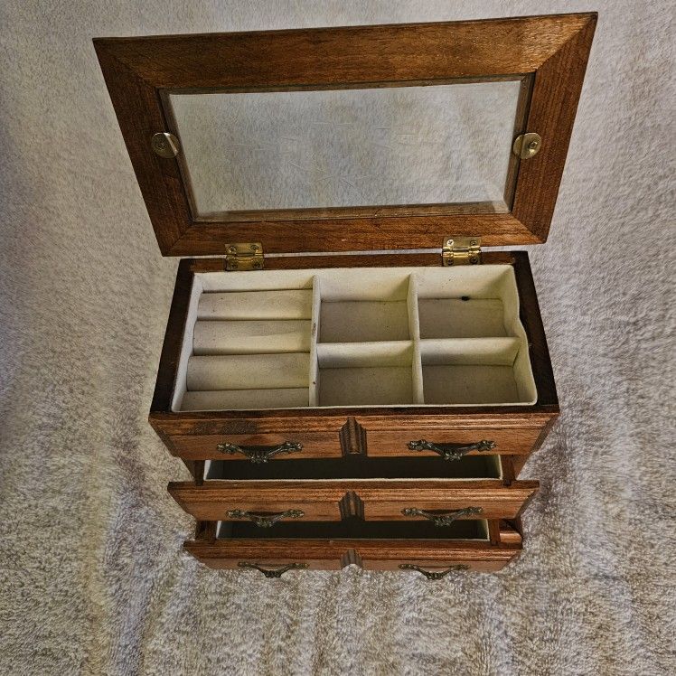 Small Jewelry Case