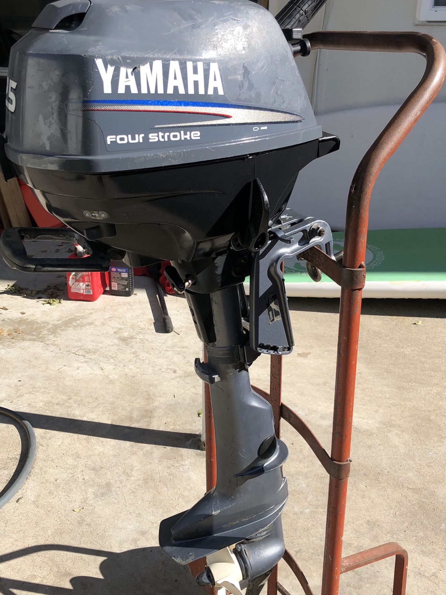 Yamah 2.5 hp 4-Stroke Outboard Motor