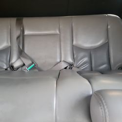 Chevy 2 tone Grey Leather 3rd Row seats Chevy gm hummer suburban yukon xl
For 2000- 2007 or so maybe compatible with 08





