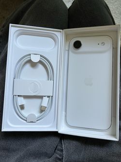 iPhone Air 256GB Unlocked – Excellent Condition – Box + Charger
