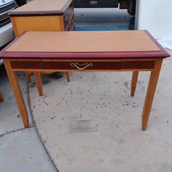 Nice Strong and Sturdy Solid Oak Small Table Desk or Computer Desk by Thomasville 
