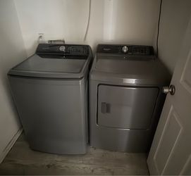 Washer & Dryer Set