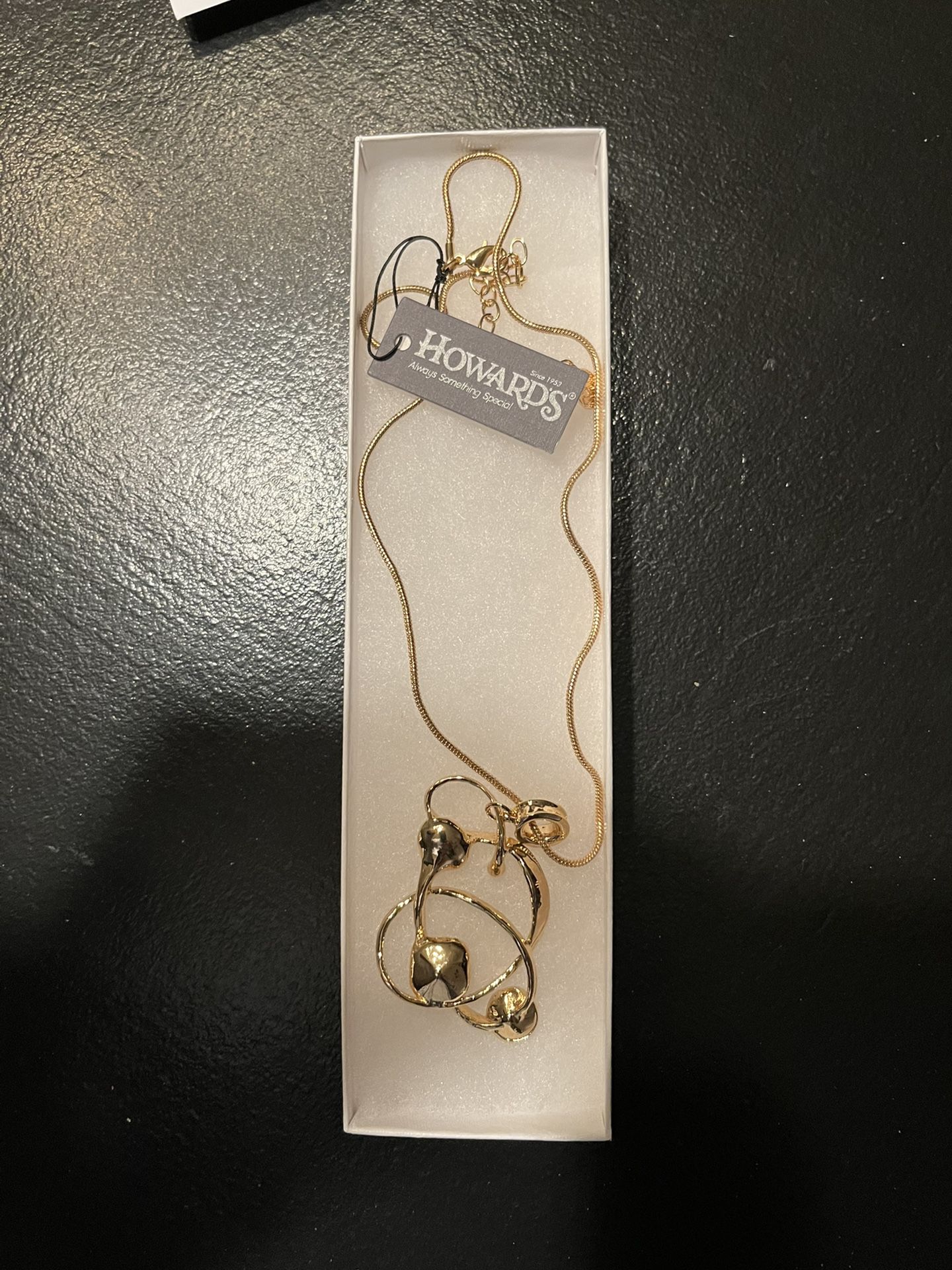 Howard’s jewelry Necklace
