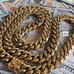 New 18k Yellow Gold Cuban Link Chain And Bracelet 