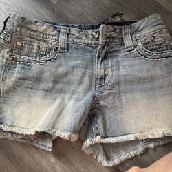 Miss Me JE8055H6 Denim Shorts Embellished Sz 29 Waist, 3 Inseam, Color LT 47