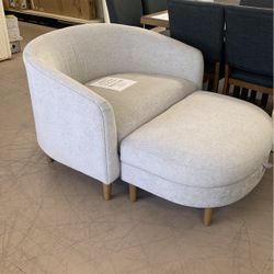 Oversized Chair With Ottoman Read Post