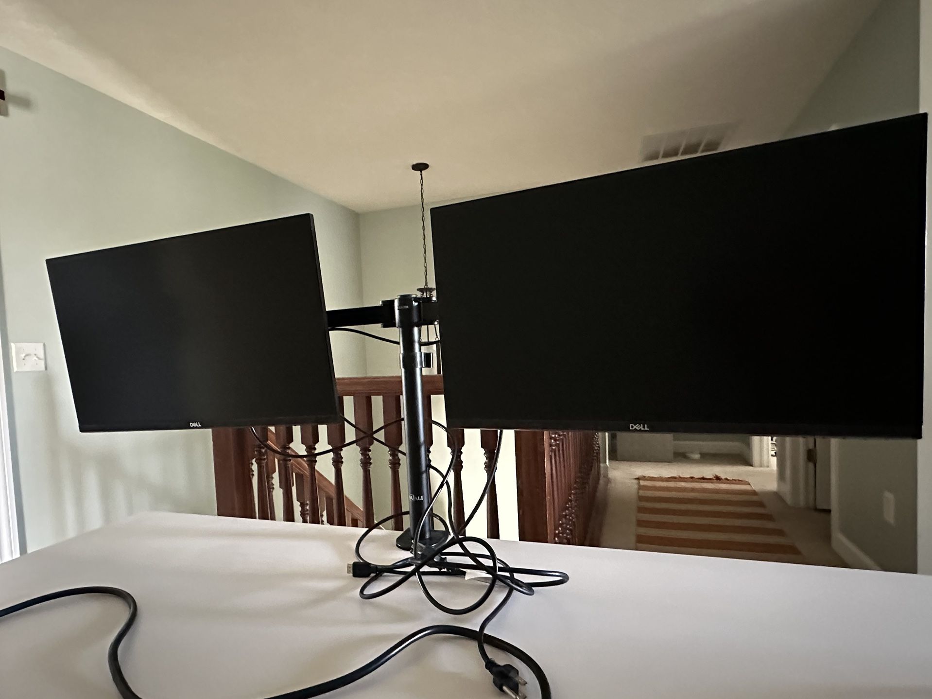Dell 24” Monitors w/ Mount
