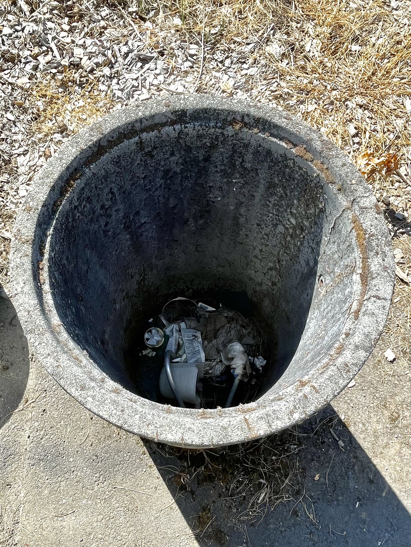Concrete garbage Containers