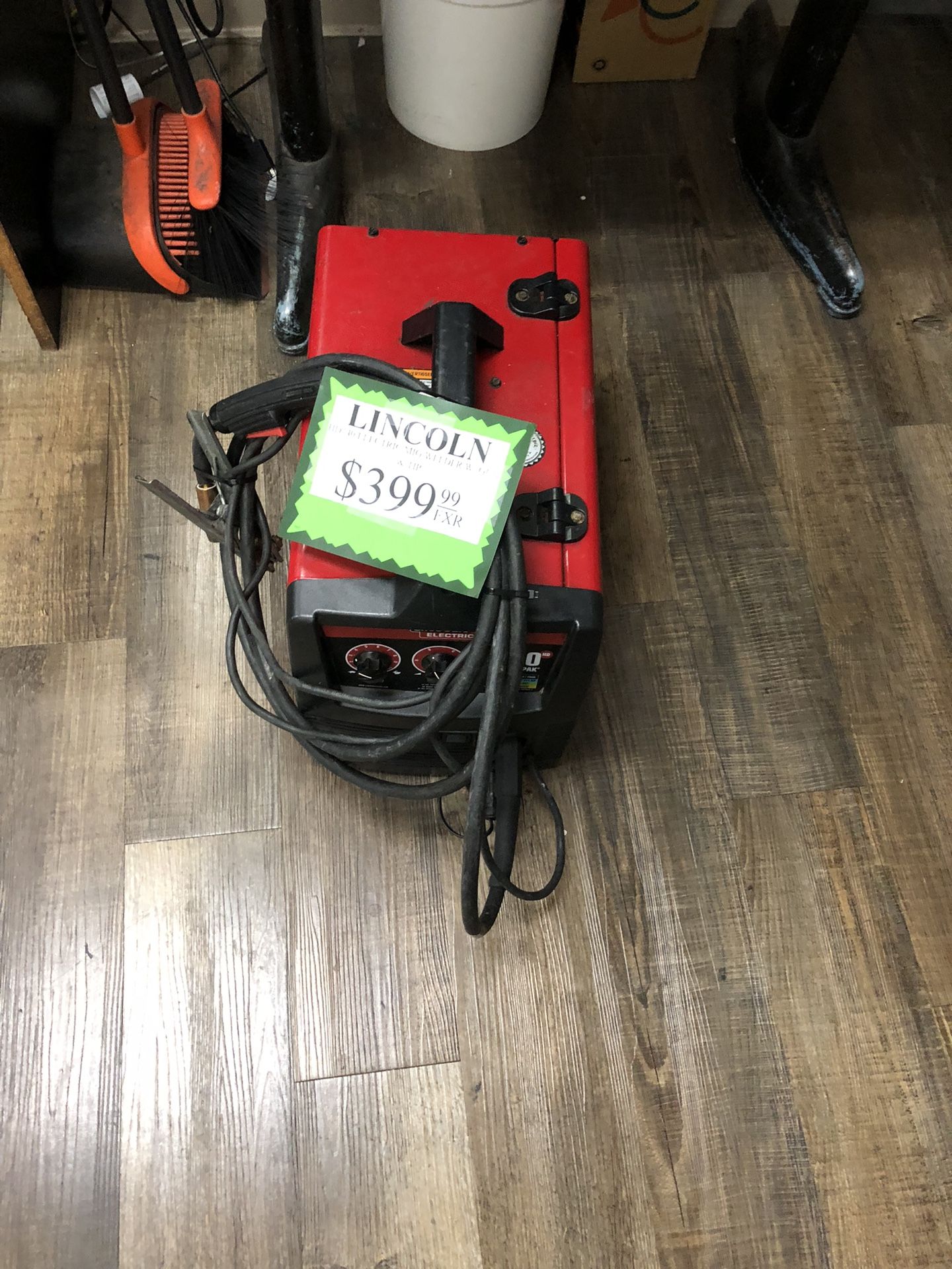Lincoln Electric 140HD Mig Welder With Hose And Tip 004338