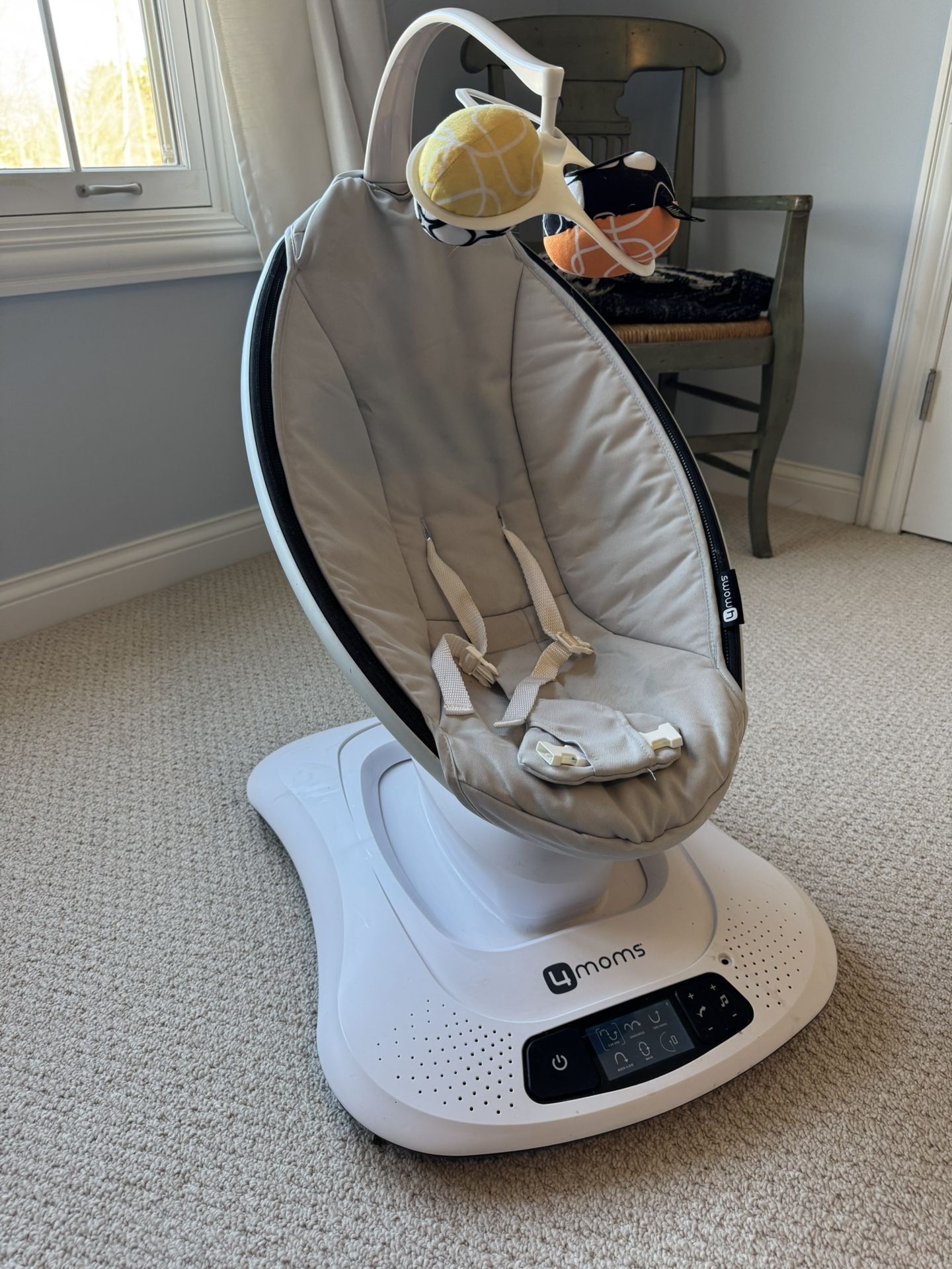 4moms Mamaroo Multi Motion Swing