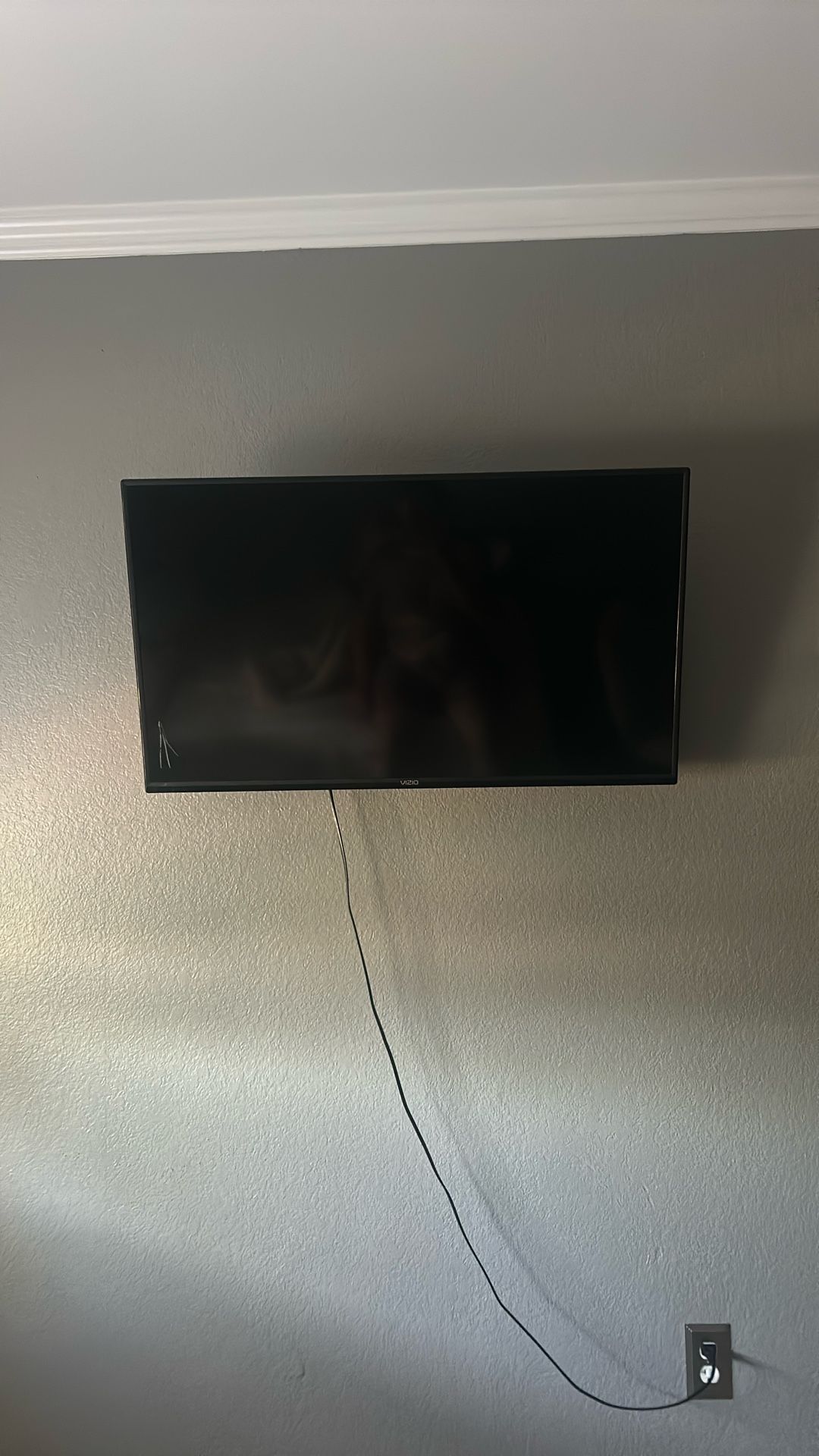 Tv With Wall Mount