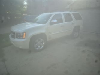 2008 LTZ  leather seats third role sits.