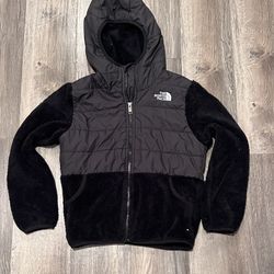 Girls North Face Black Mid Weight Fuzzy Sherpa Jacket Coat. Size M (10). 