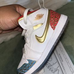 Toddler Jordan 1s Size 9c