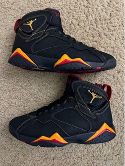 Size 8.5 (Pre owned, no box) - 2022 Air Jordan 7 retro citrus