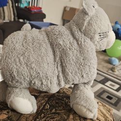 Grey Mountain Iion Stuff Animal Plushy Holder 
