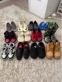 Boys shoes