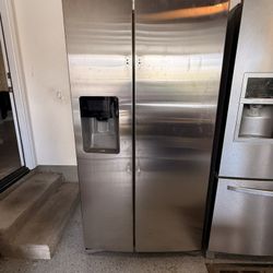 Samsung Stainless Steel French Door Refrigerator 
