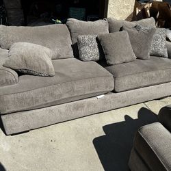 Gently Used Couches Must Go 